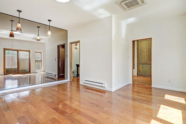 4900 Guadalupe Trail NW, Albuquerque, NM 87107