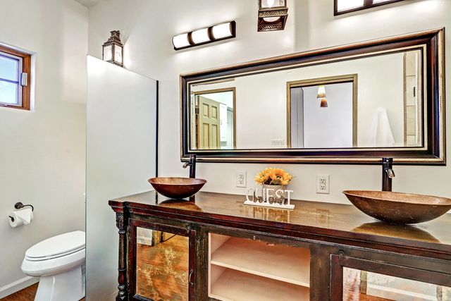 4900 Guadalupe Trail NW, Albuquerque, NM 87107