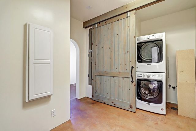 4900 Guadalupe Trail NW, Albuquerque, NM 87107