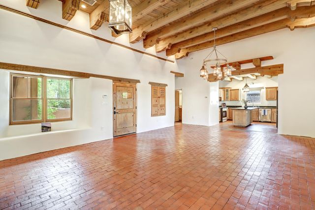 4900 Guadalupe Trail NW, Albuquerque, NM 87107