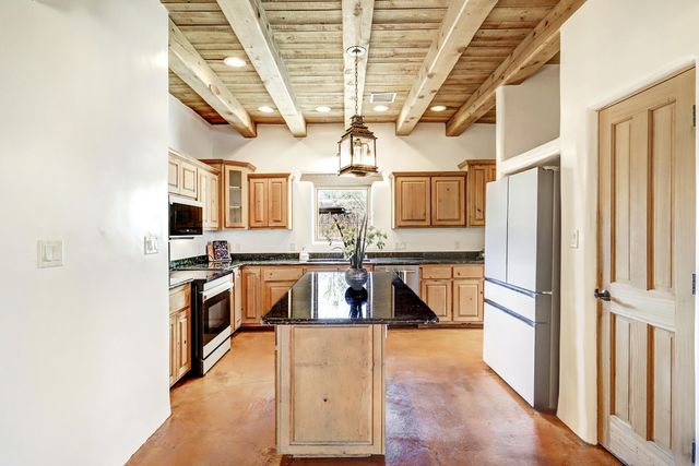 4900 Guadalupe Trail NW, Albuquerque, NM 87107