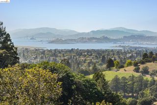453 Scenic Ave, Piedmont, CA 94611