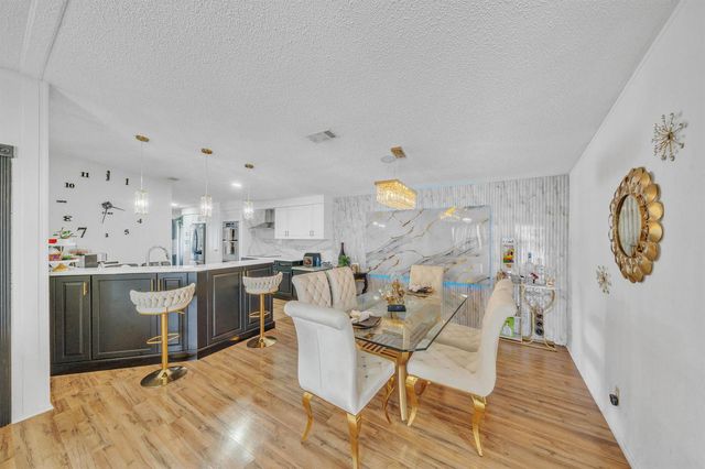 139 Plantation Boulevard, Lake Worth, FL 33467