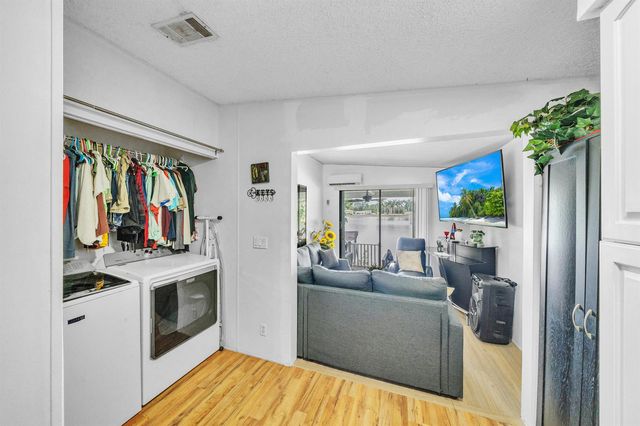 139 Plantation Boulevard, Lake Worth, FL 33467