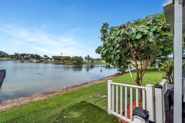139 Plantation Boulevard, Lake Worth, FL 33467