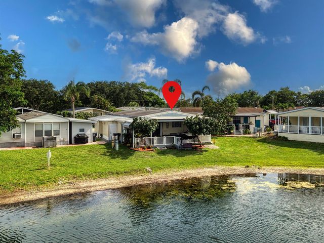 139 Plantation Boulevard, Lake Worth, FL 33467