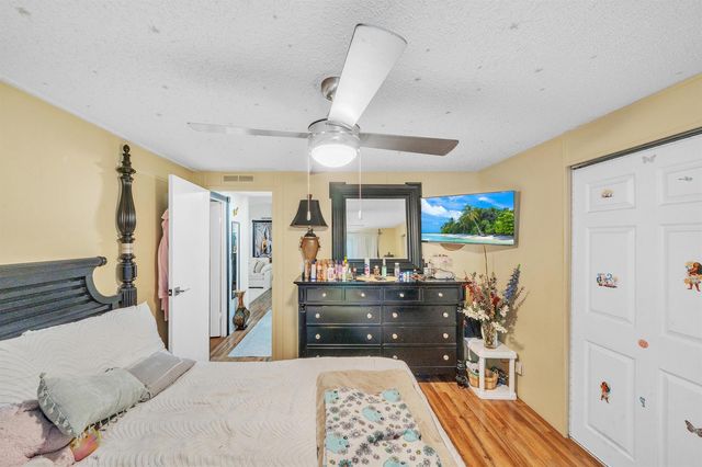 139 Plantation Boulevard, Lake Worth, FL 33467