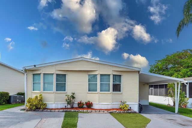 139 Plantation Boulevard, Lake Worth, FL 33467