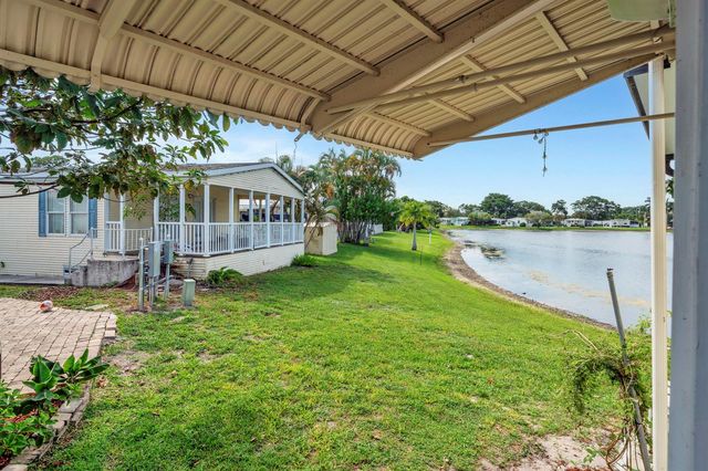 139 Plantation Boulevard, Lake Worth, FL 33467
