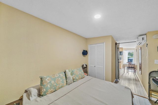 139 Plantation Boulevard, Lake Worth, FL 33467