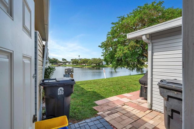 139 Plantation Boulevard, Lake Worth, FL 33467