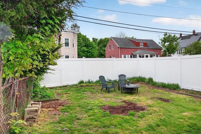 29 Bacheller St, Lynn, MA 01904