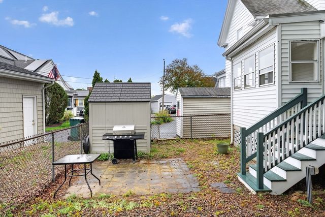 29 Bacheller St, Lynn, MA 01904