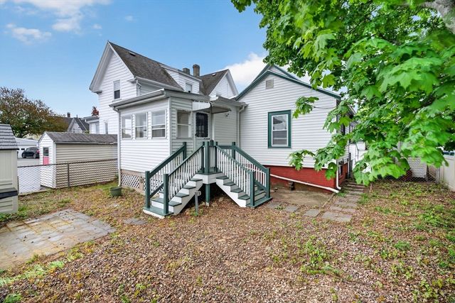 29 Bacheller St, Lynn, MA 01904