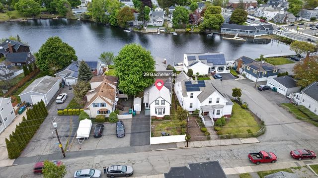 29 Bacheller St, Lynn, MA 01904