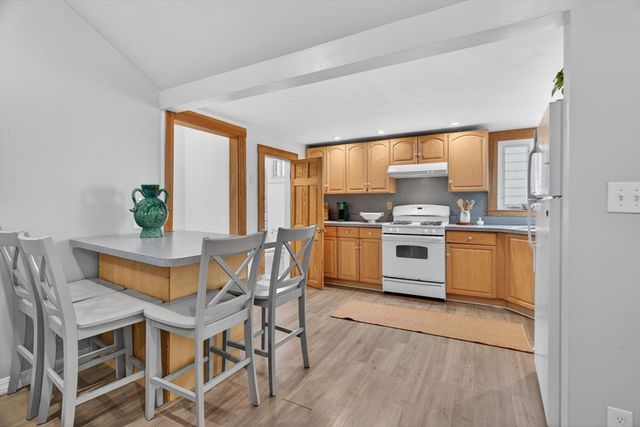 29 Bacheller St, Lynn, MA 01904