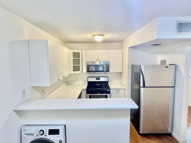 608 Franklin BLVD A, Austin, TX 78751