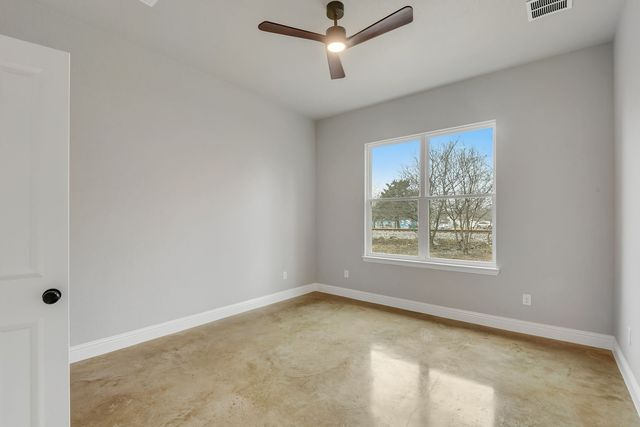 607 N Getzendaner Street, Waxahachie, TX 75165