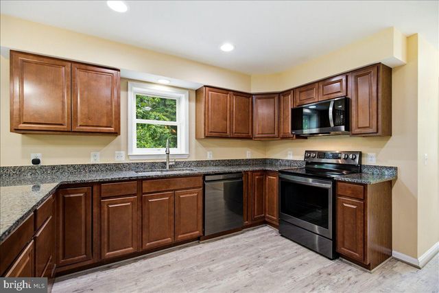 3955 BREEZY POINT RD, Chesapeake Beach, MD 20732