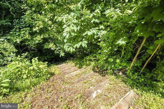 3955 BREEZY POINT RD, Chesapeake Beach, MD 20732