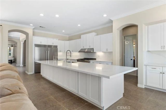 7907 Horizon View Drive, Riverside, CA 92506