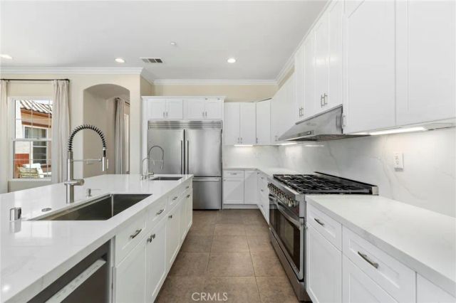 7907 Horizon View Drive, Riverside, CA 92506