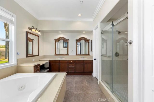 7907 Horizon View Drive, Riverside, CA 92506