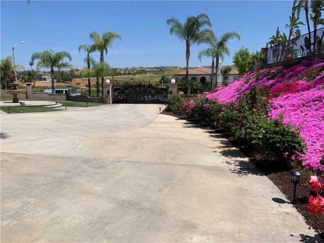 7907 Horizon View Drive, Riverside, CA 92506