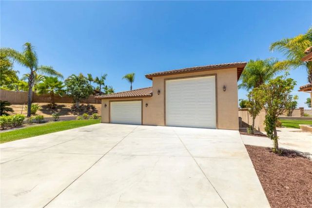 7907 Horizon View Drive, Riverside, CA 92506
