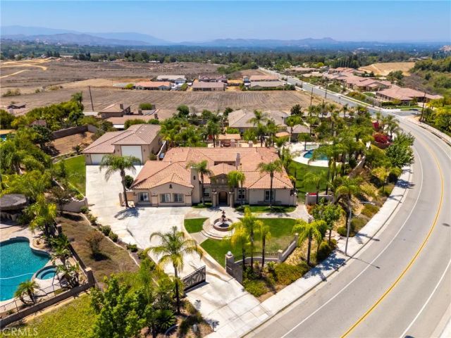 7907 Horizon View Drive, Riverside, CA 92506