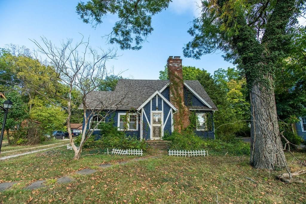 813 S Maguire Street, Warrensburg, MO 64093