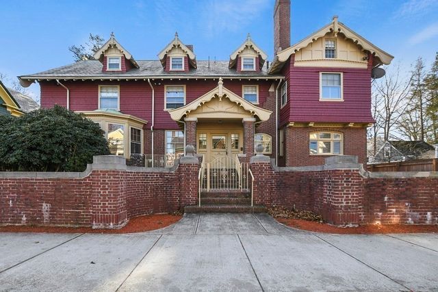 34 South Street, Brockton, MA 02301