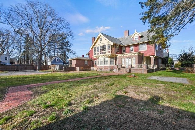 34 South Street, Brockton, MA 02301