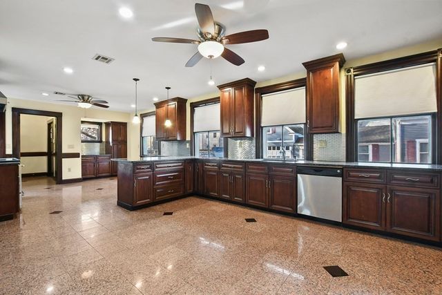 34 South Street, Brockton, MA 02301