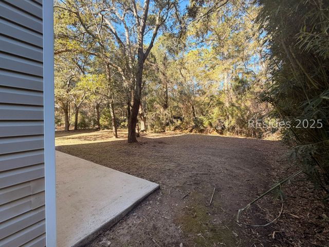 12 Peregrine Dr, Hilton Head Island, SC 29926