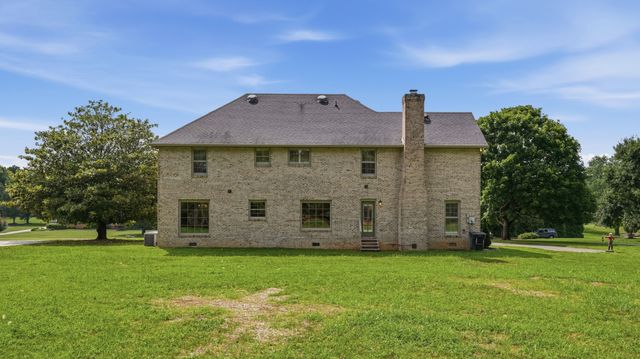 108 Kings Pl, Tullahoma, TN 37388