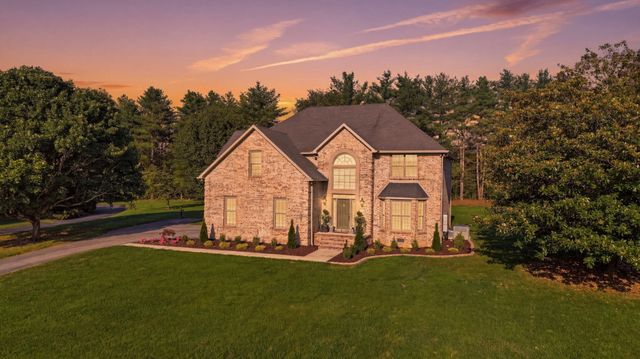 108 Kings Pl, Tullahoma, TN 37388