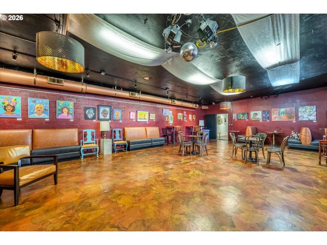 941 W 3RD Ave, Eugene, OR 97402