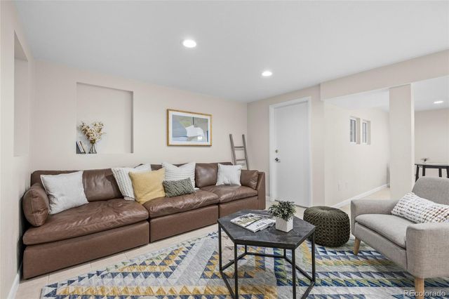 5984 S Monaco Way, Centennial, CO 80111