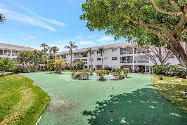 2050 NE 39th Street N313, Lighthouse Point, FL 33064