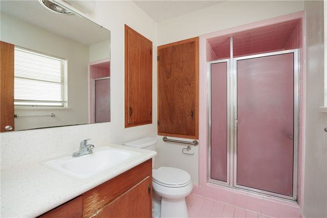 1137 Bradshaw Dr, Corpus Christi, TX 78412