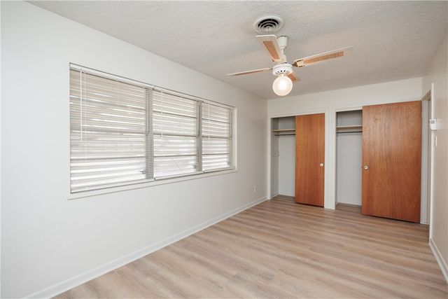 1137 Bradshaw Dr, Corpus Christi, TX 78412