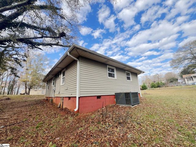 7 Woodhaven Drive, Liberty, SC 29657