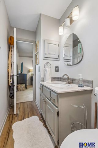 12958 Miami Circle, Omaha, NE 68164