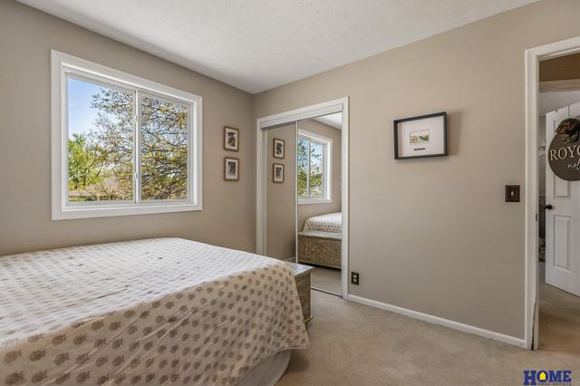 12958 Miami Circle, Omaha, NE 68164