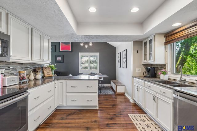 12958 Miami Circle, Omaha, NE 68164