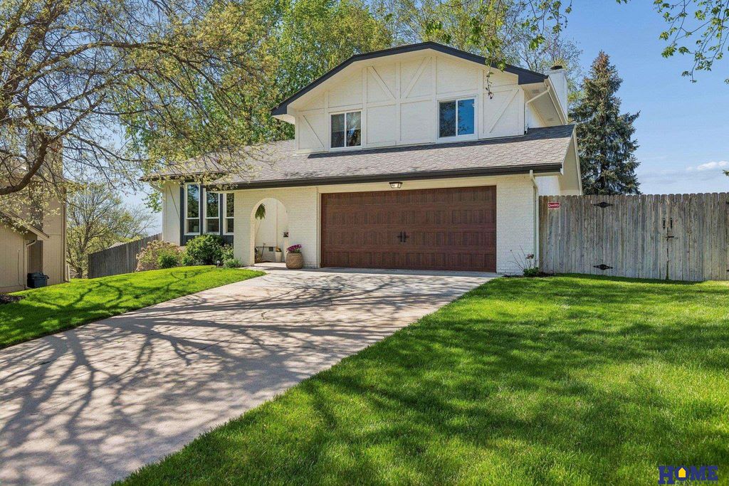 12958 Miami Circle, Omaha, NE 68164