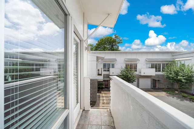 5920 Fairdale Lane 7, Houston, TX 77057