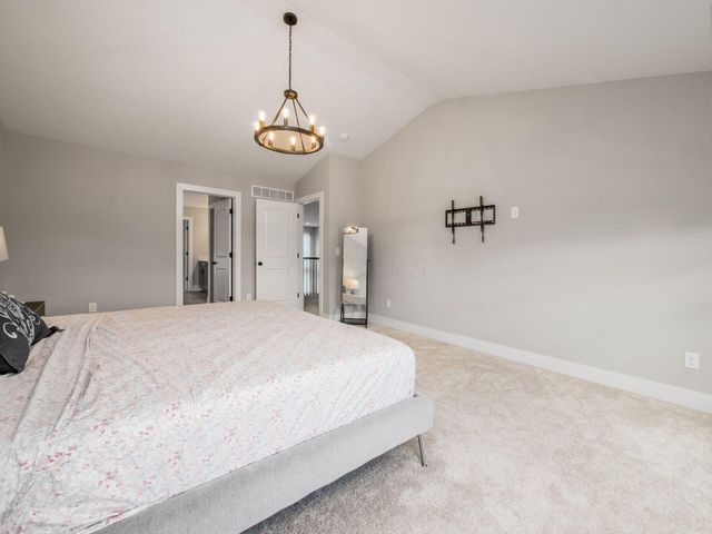 6496 Orangeberry Road, Hilliard, OH 43026
