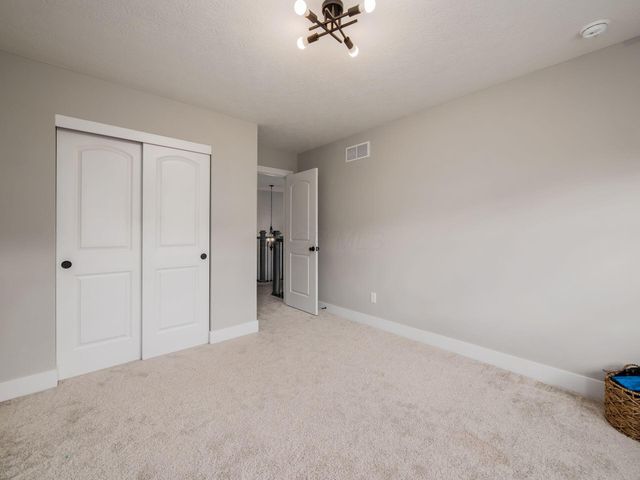 6496 Orangeberry Road, Hilliard, OH 43026